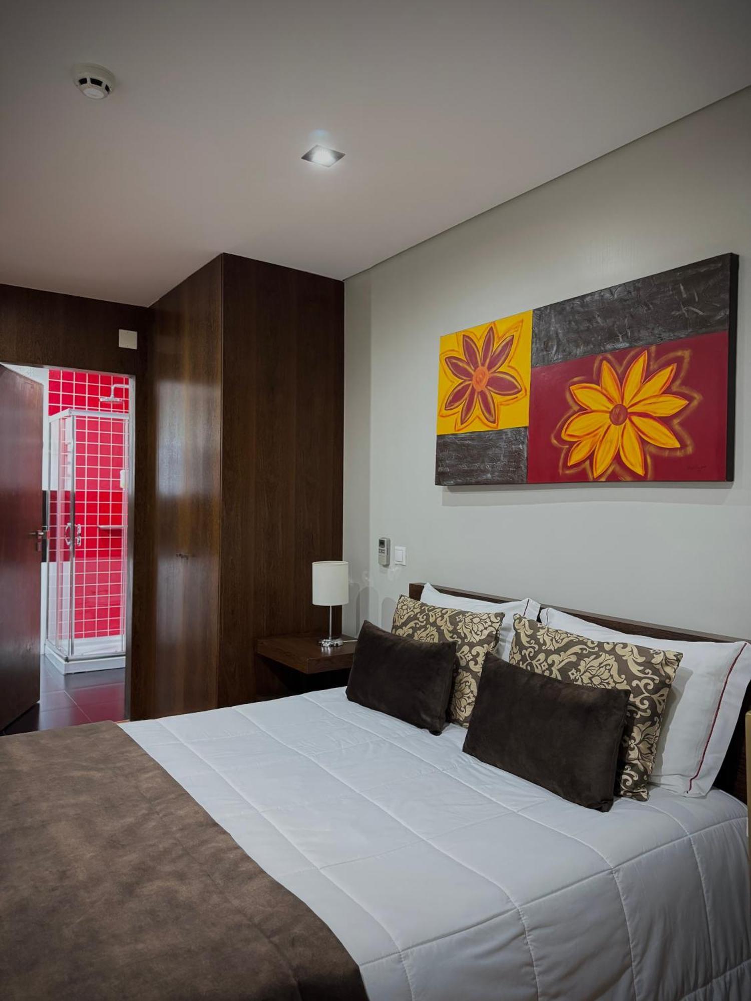Hotel Alendouro Macedo de Cavaleiros Bagian luar foto
